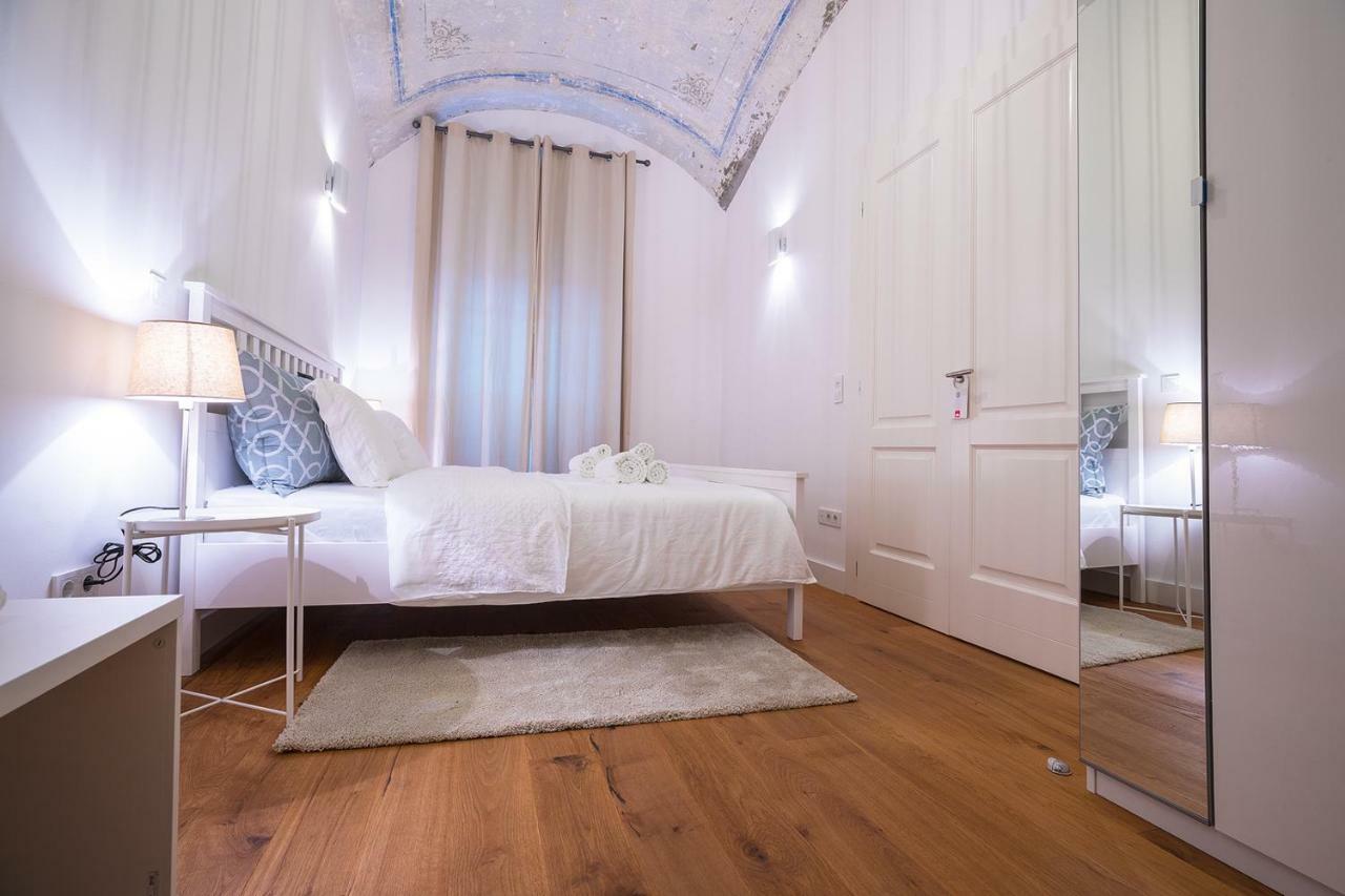 Deluxe Apartment Talia Zagreb Exteriör bild