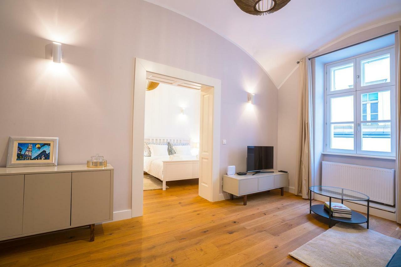 Deluxe Apartment Talia Zagreb Exteriör bild